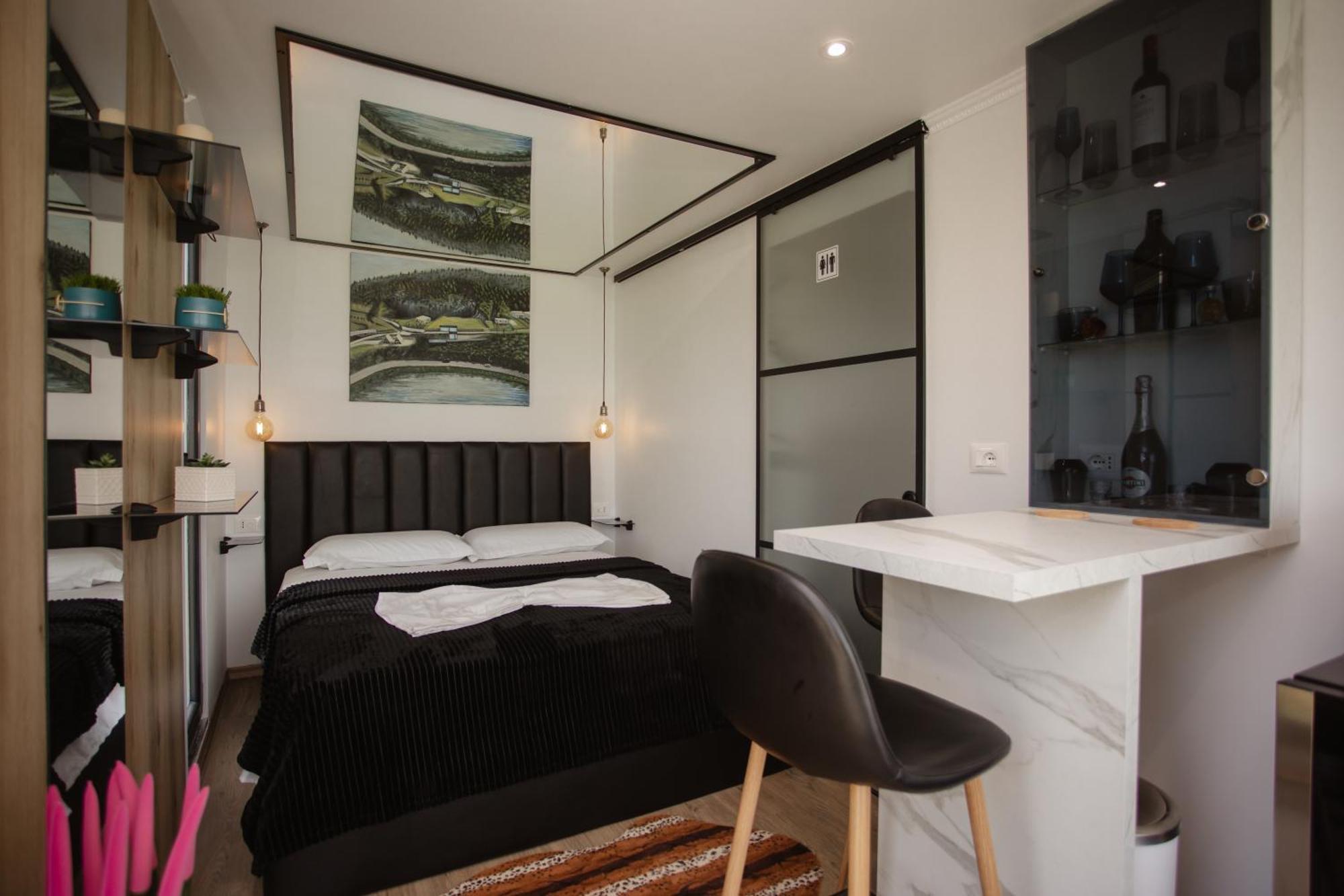 446 Tiny House Villa